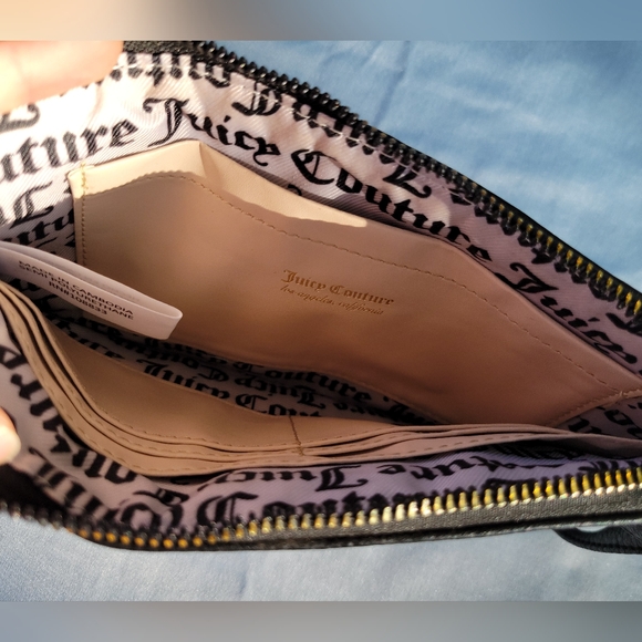 Juicy Couture Black Zip Wristlet Clutch - Picture 3 of 4